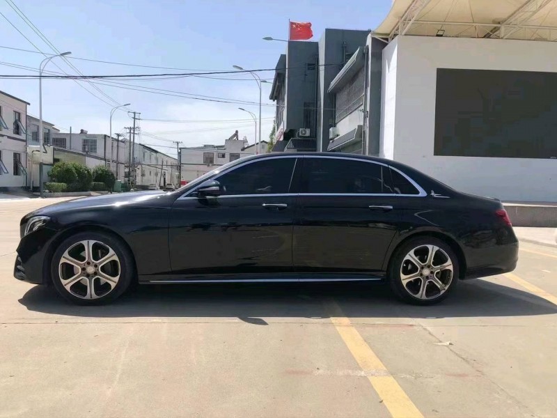 徐州17年奔驰E8