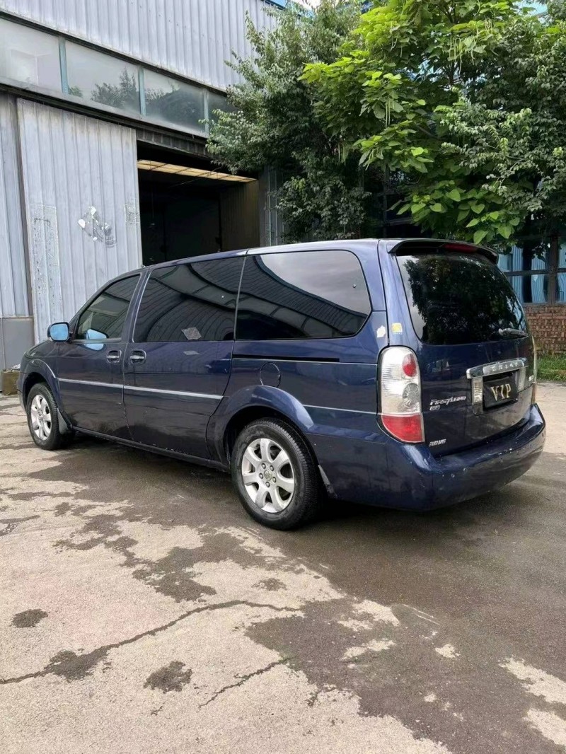 沈阳10年别克GL84