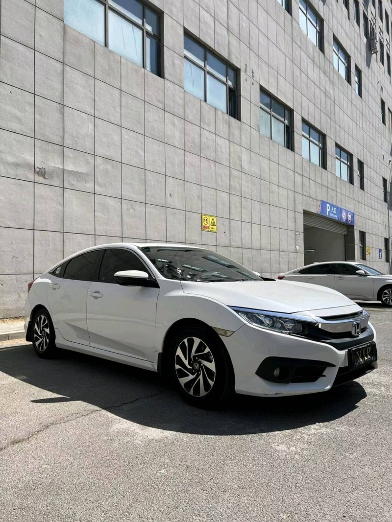 沈阳17年本田思域3