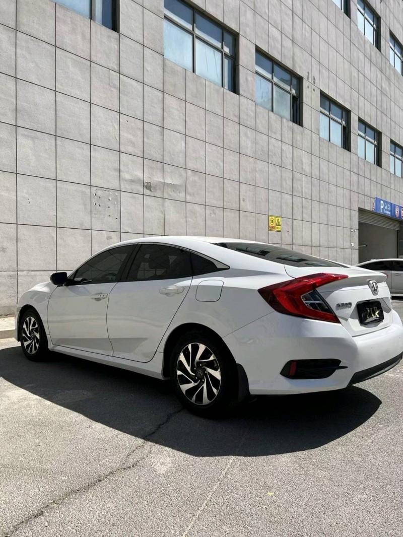 沈阳17年本田思域5