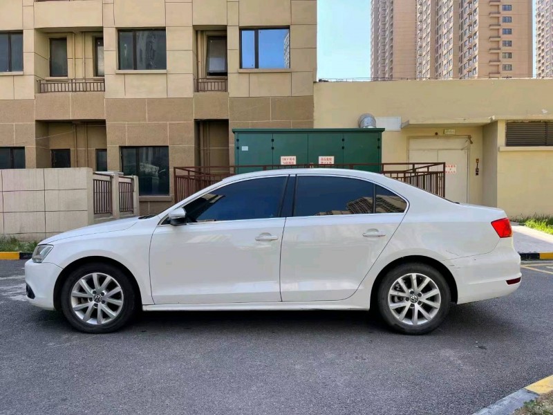 徐州13年大众速腾8