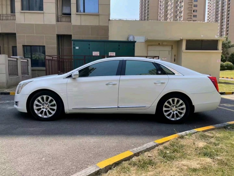 徐州16年凯迪拉克XTS8