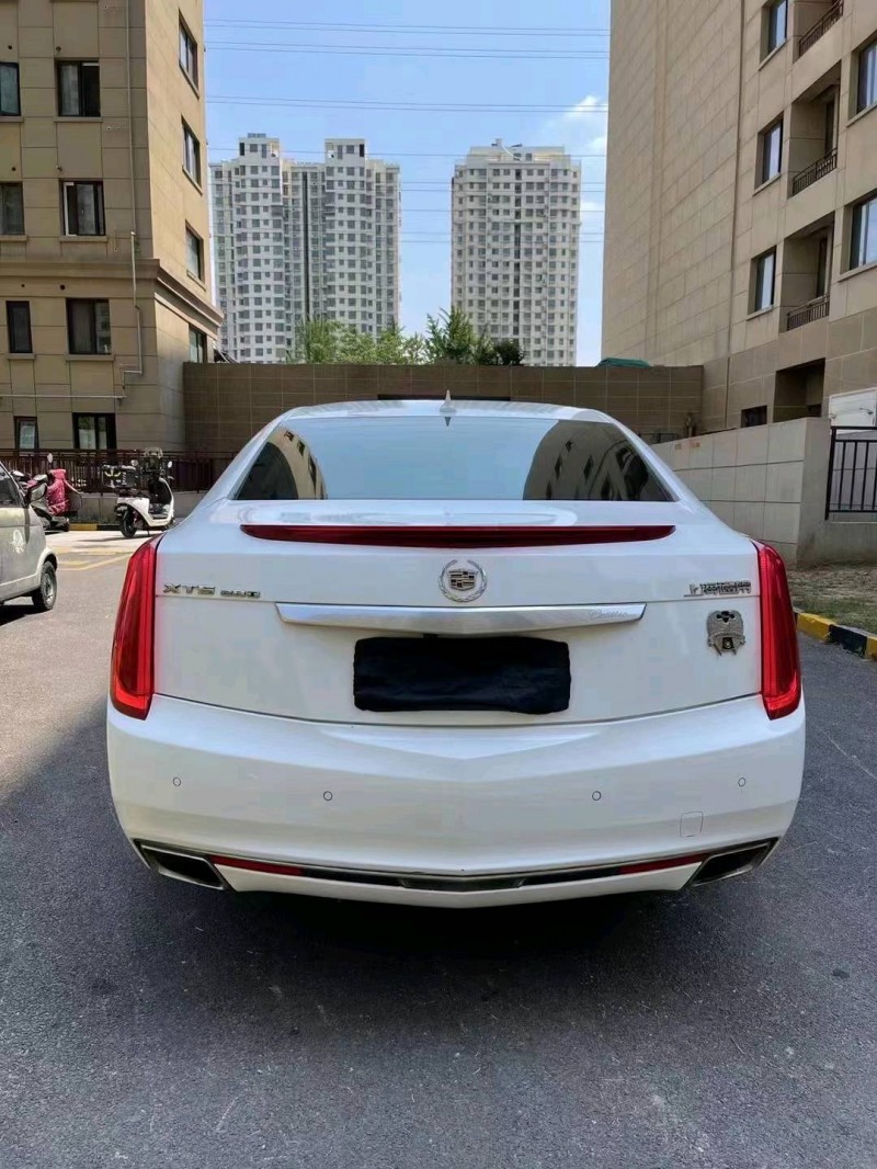 徐州16年凯迪拉克XTS9