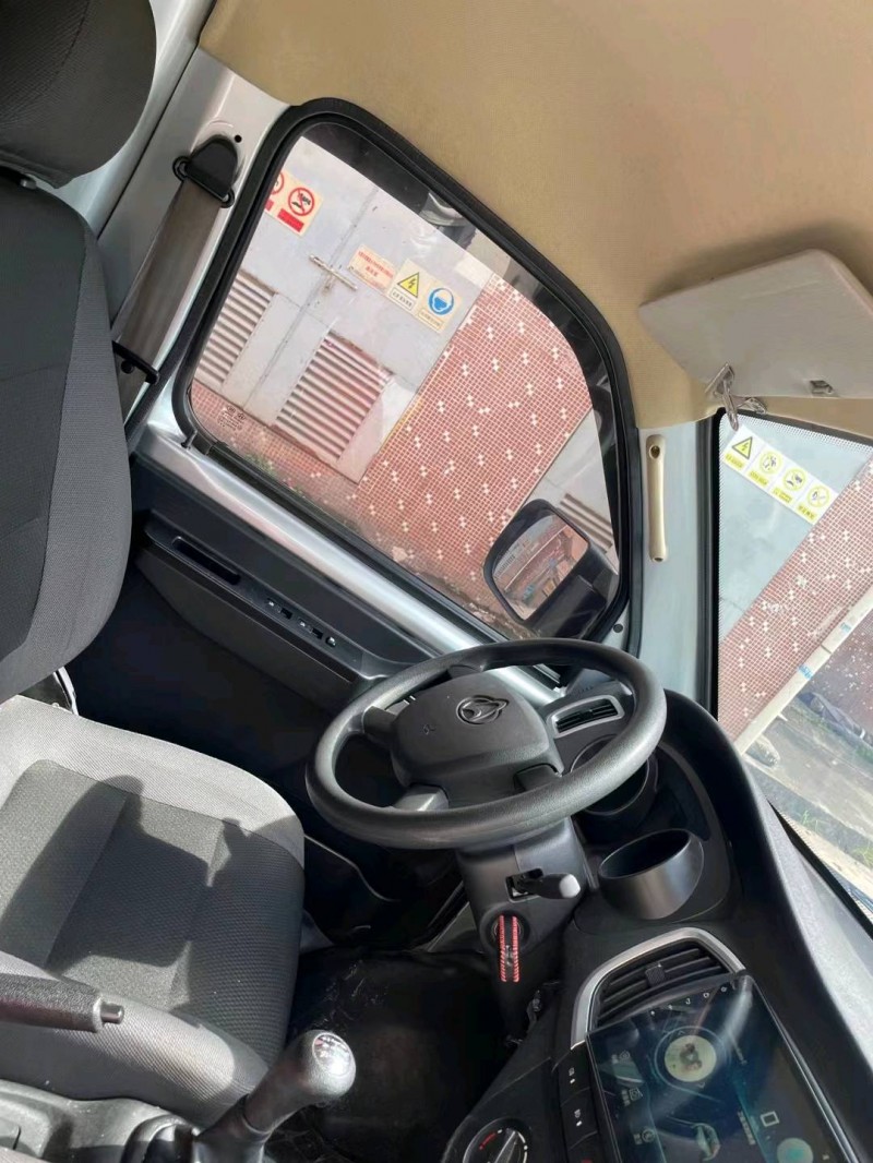 东莞21年长安汽车神骐T206