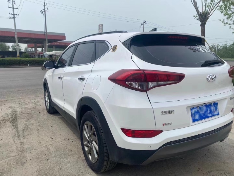 济宁17年现代途胜2