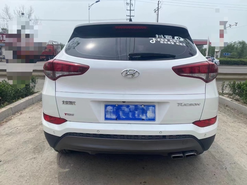 济宁17年现代途胜3