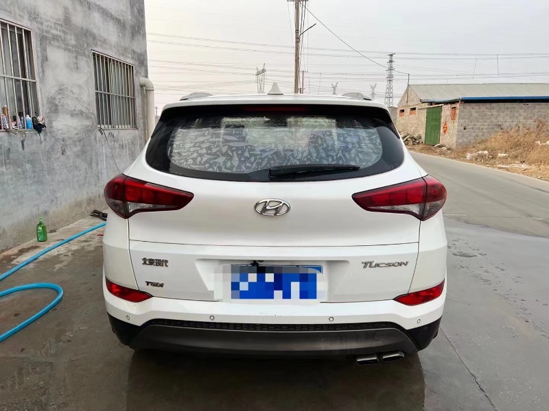 青岛16年现代途胜3