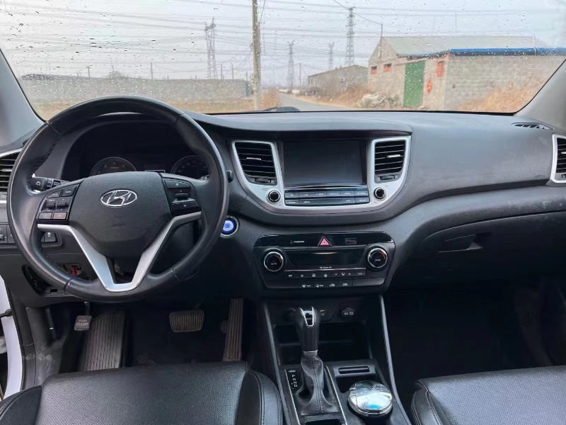 青岛16年现代途胜7