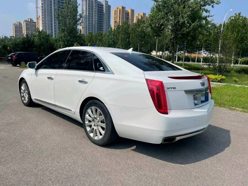 东营16年凯迪拉克XTS4