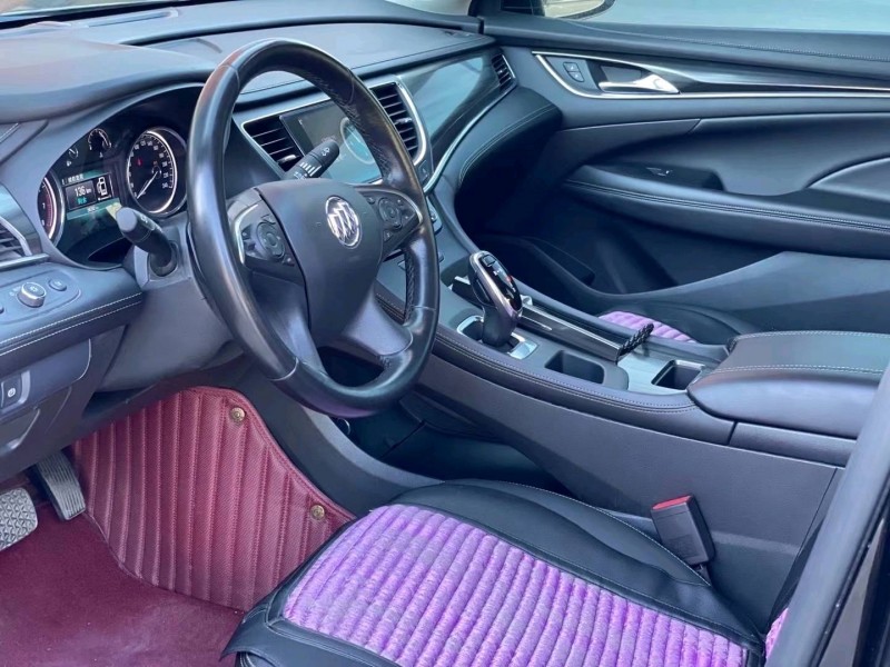 青岛18年别克君越6