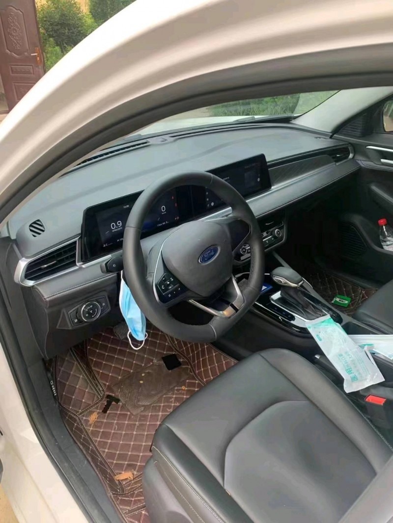 东营22年福特福睿斯3