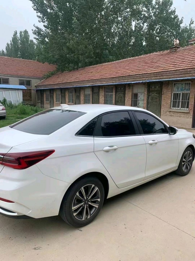 东营22年福特福睿斯6