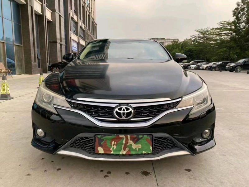 东莞14年丰田锐志9