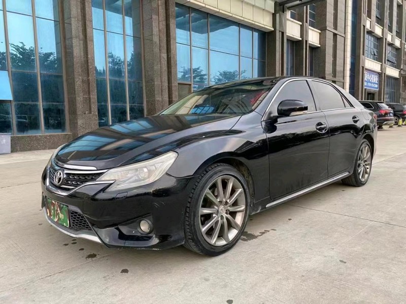 东莞14年丰田锐志7