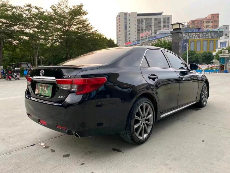 东莞14年丰田锐志2