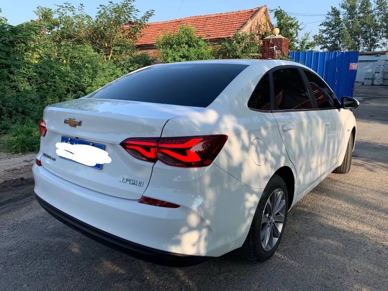 北京22年雪佛兰科鲁泽9