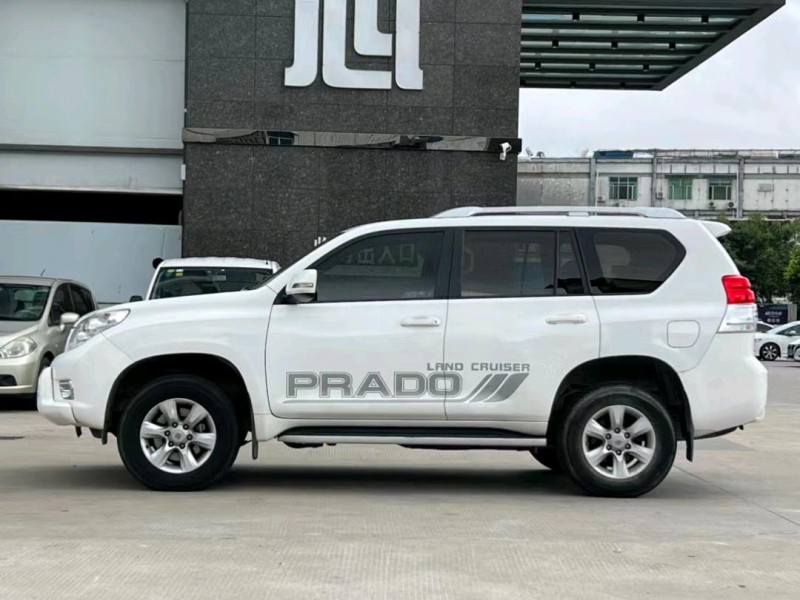 东莞13年丰田普拉多4