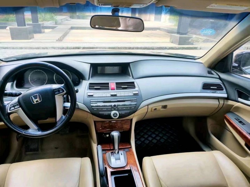 东营11年本田雅阁6