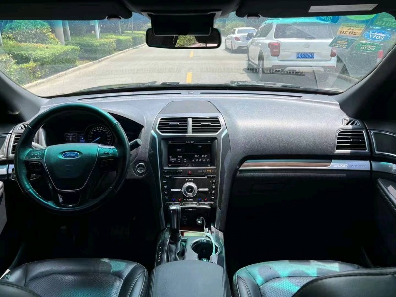 徐州16年福特探险者4