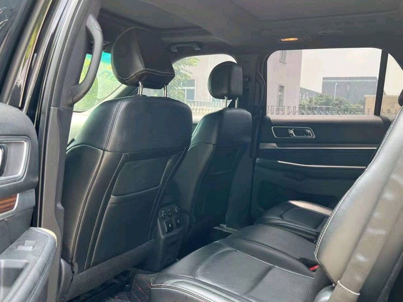 徐州16年福特探险者5