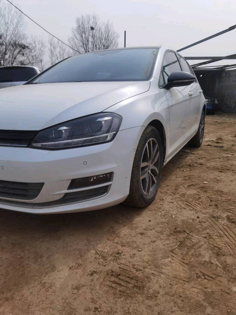 济宁17年大众高尔夫2