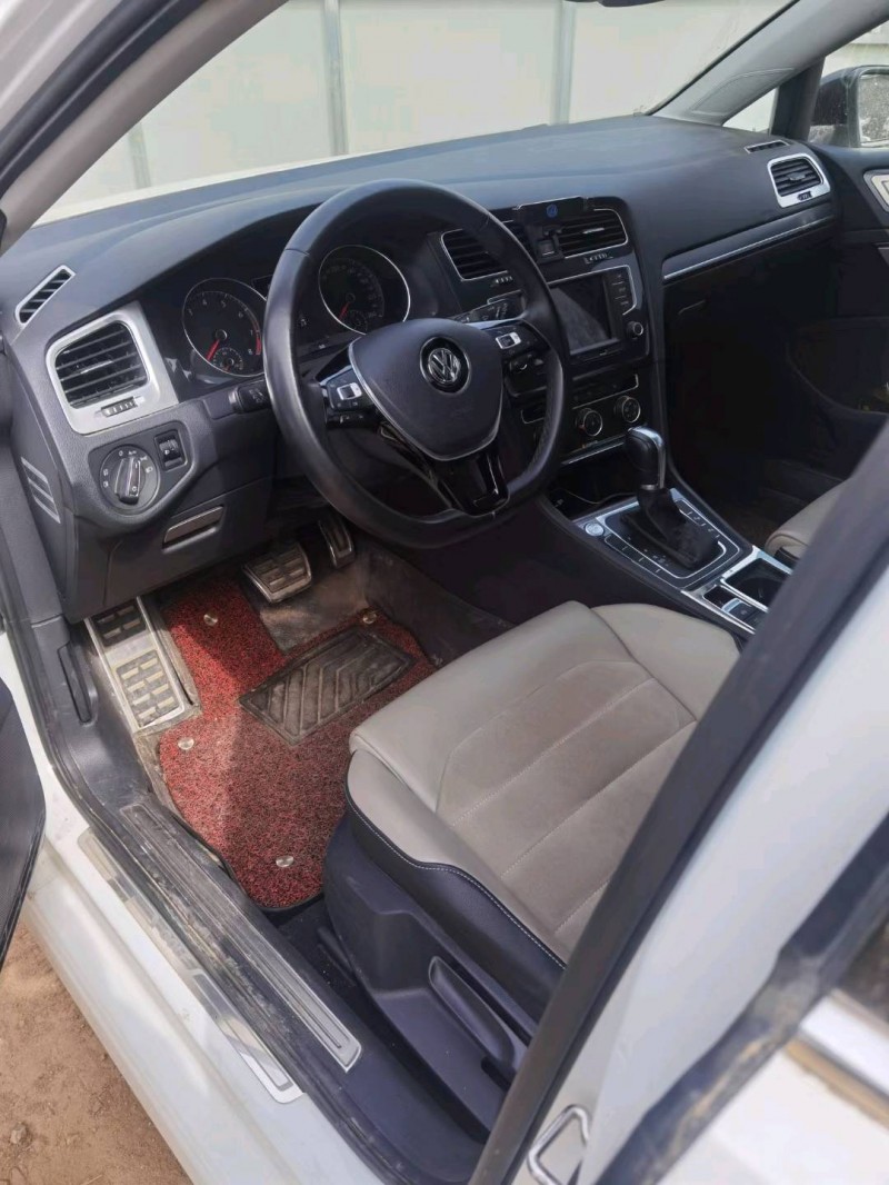 济宁17年大众高尔夫5