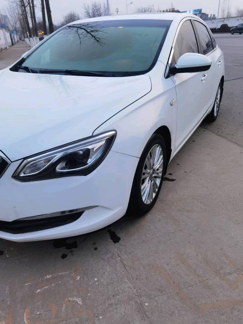 济宁15年别克英朗GT2