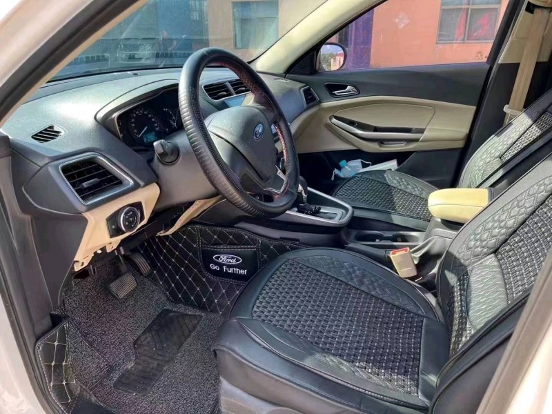 济宁18年福特福睿斯6