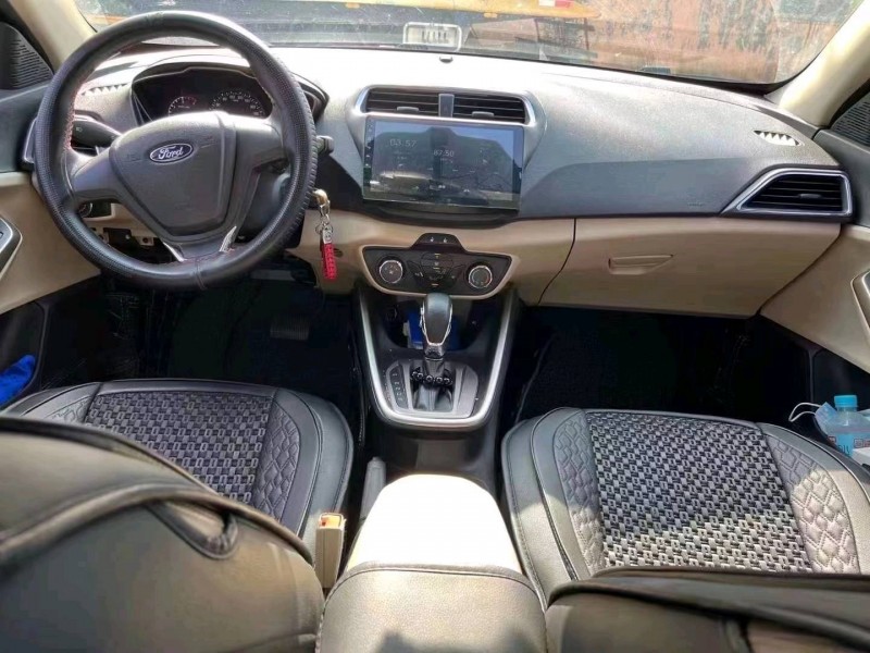 济宁18年福特福睿斯5