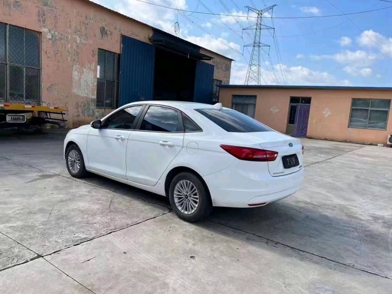 济宁18年福特福睿斯8