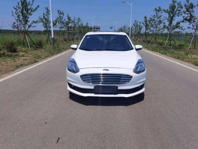 徐州19年福特福睿斯1