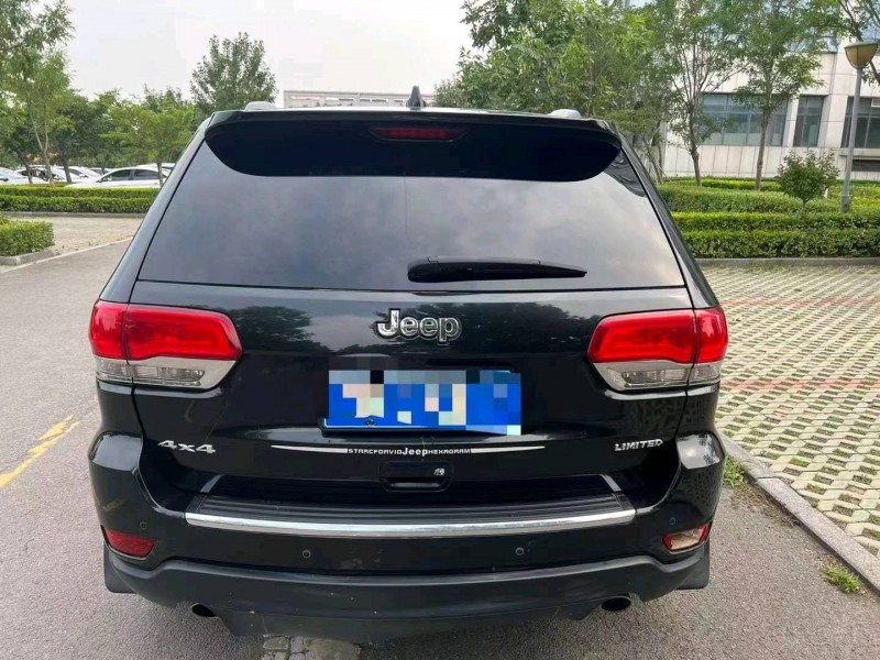 煙臺17年Jeep大切諾基4