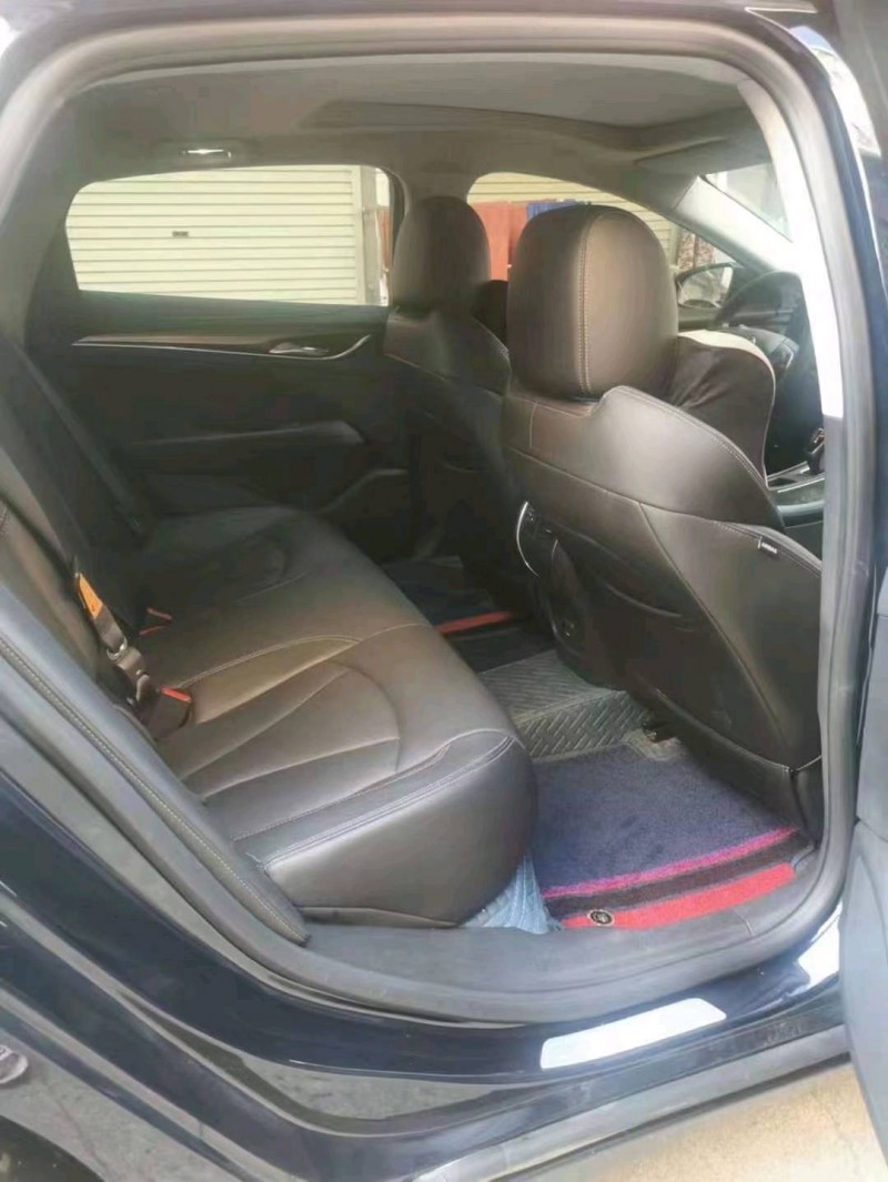 邵阳20年别克君越2