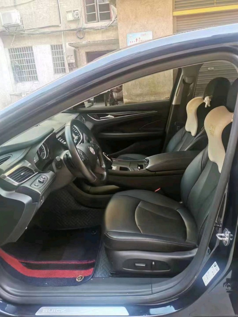 邵阳20年别克君越7