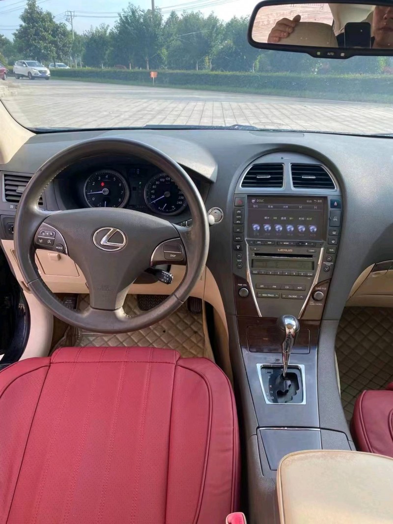 北京11年雷克萨斯ES7