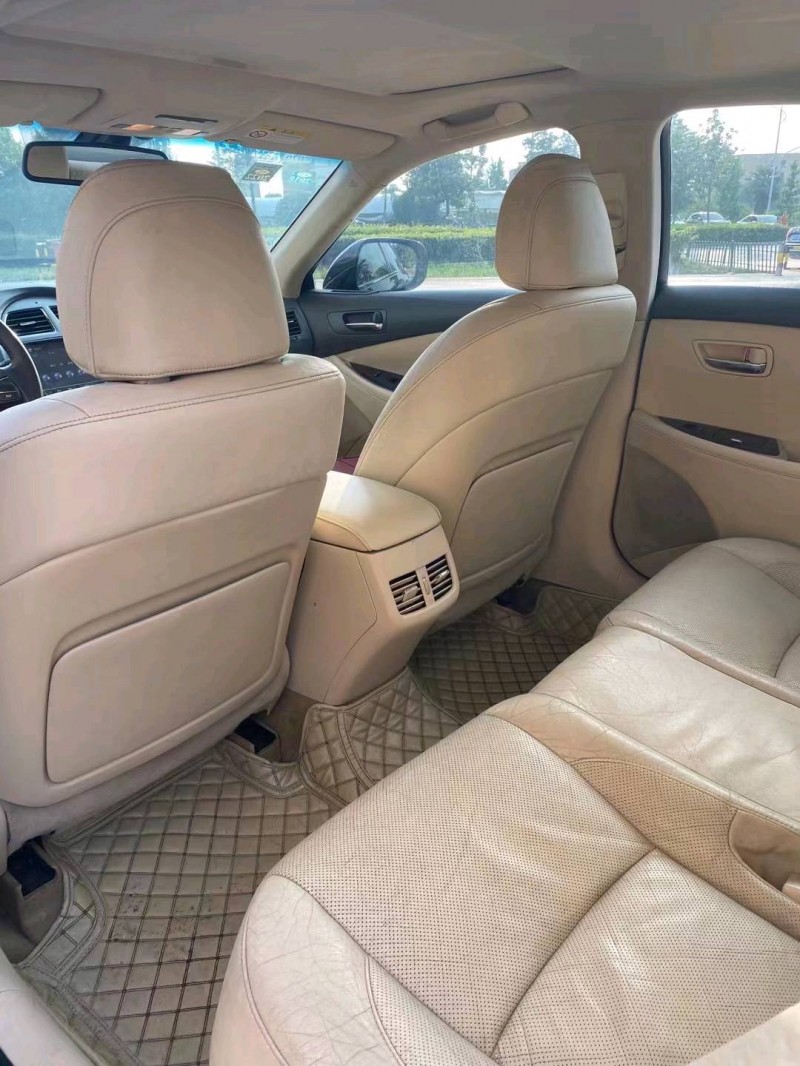 北京11年雷克萨斯ES8