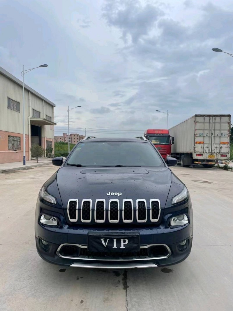 東莞19年Jeep自由光1
