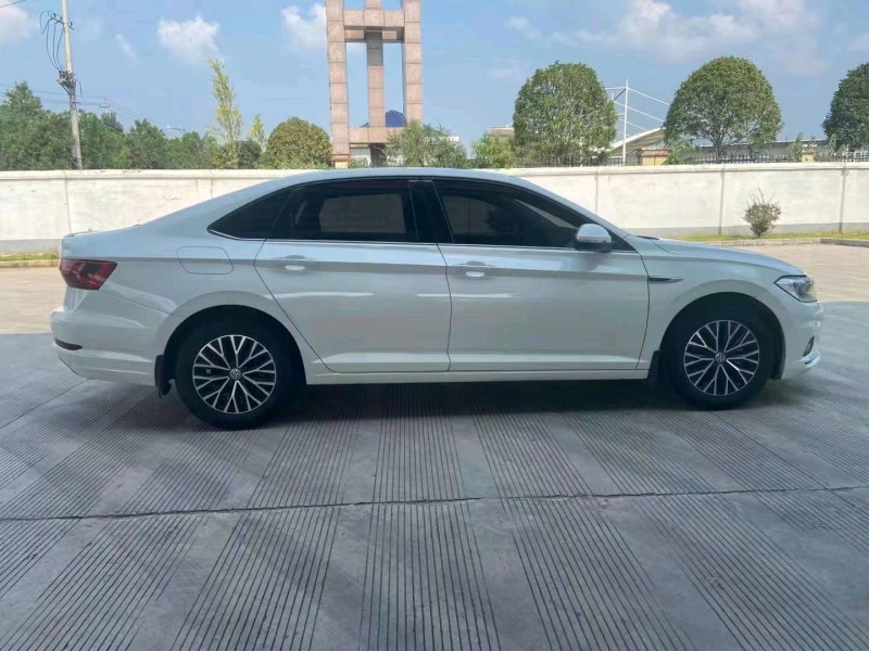 邵阳19年大众速腾6