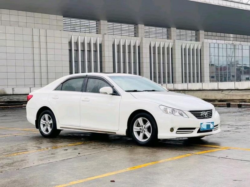 东莞11年丰田锐志2