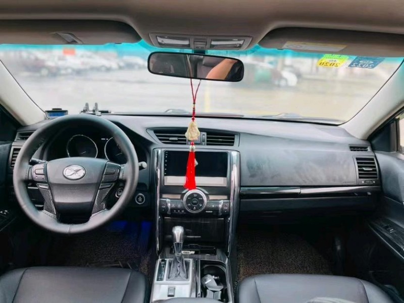 东莞11年丰田锐志6