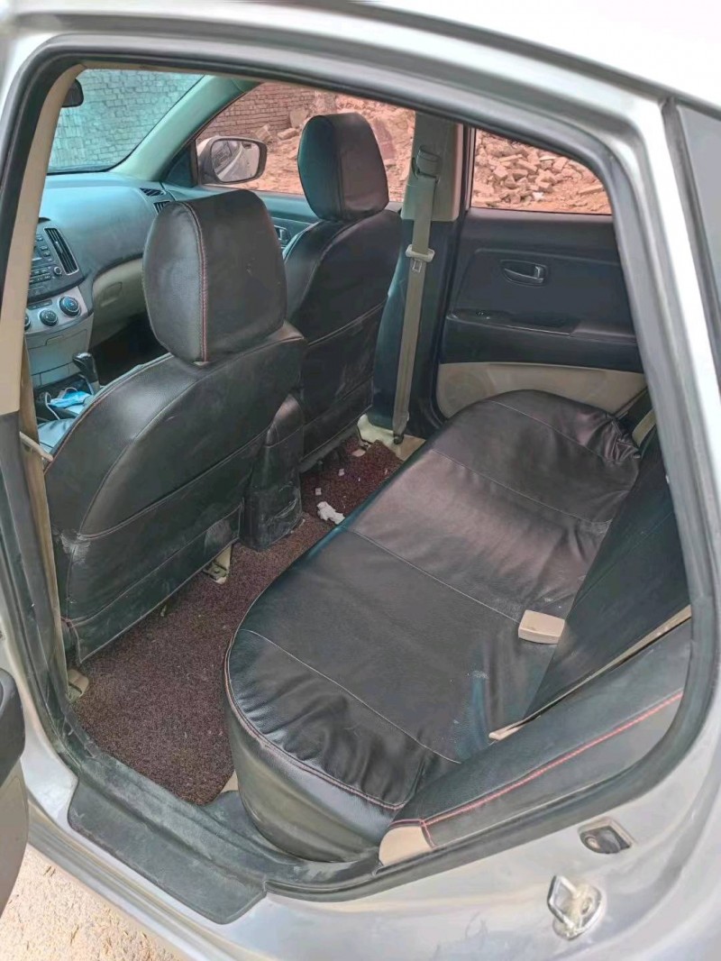 北京14年现代悦动6