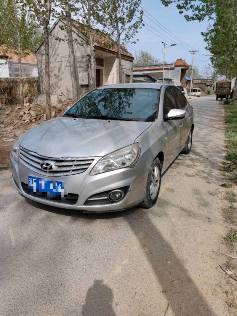 北京14年现代悦动8