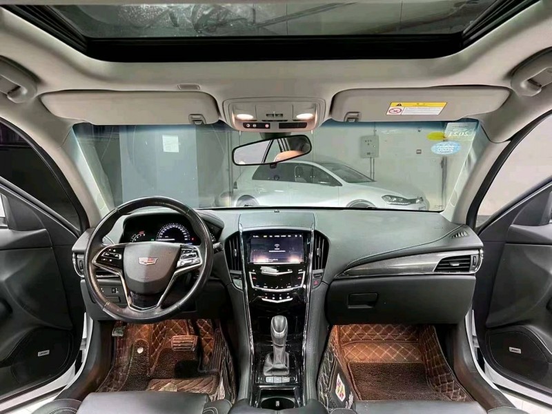 成都19年凯迪拉克ATS7