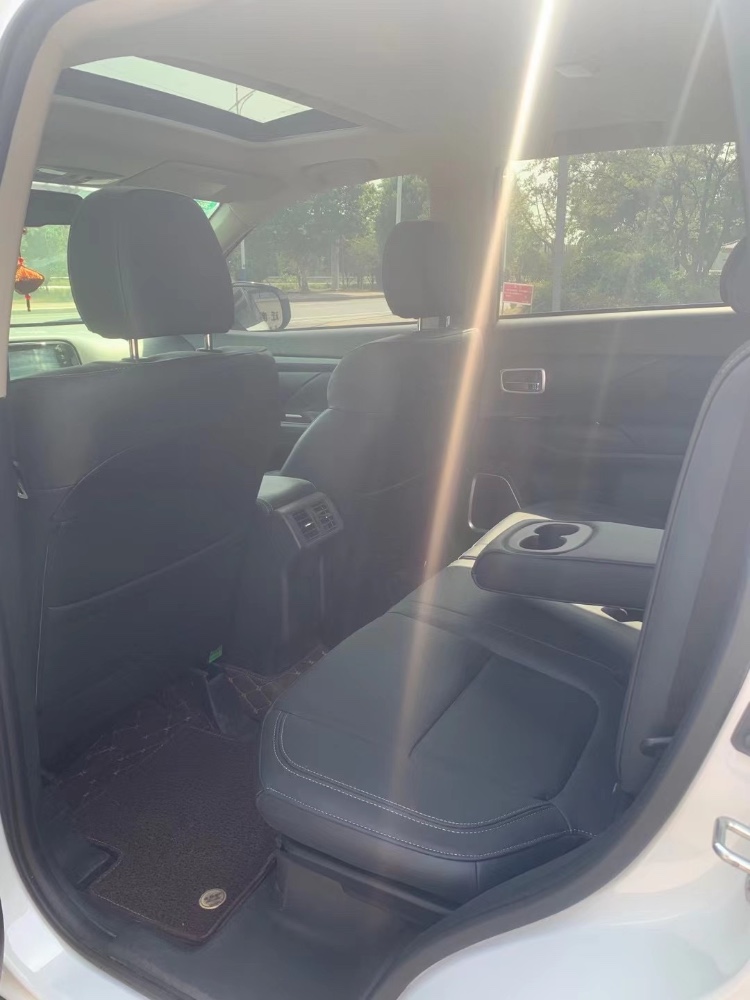 徐州20年三菱欧蓝德6