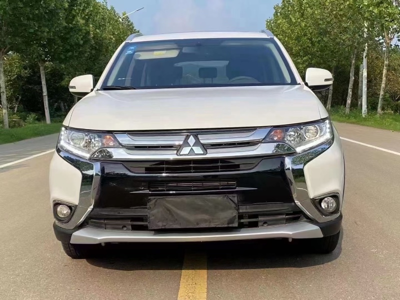 徐州18年三菱欧蓝德1