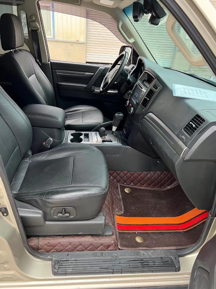 徐州17年三菱帕杰罗7