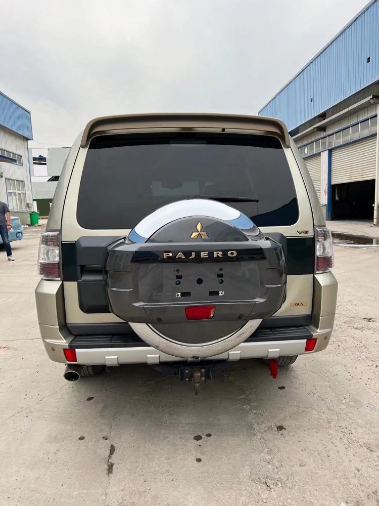 徐州17年三菱帕杰罗9