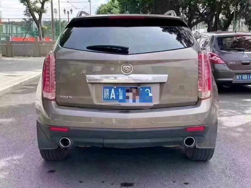 广州16年凯迪拉克SRX1