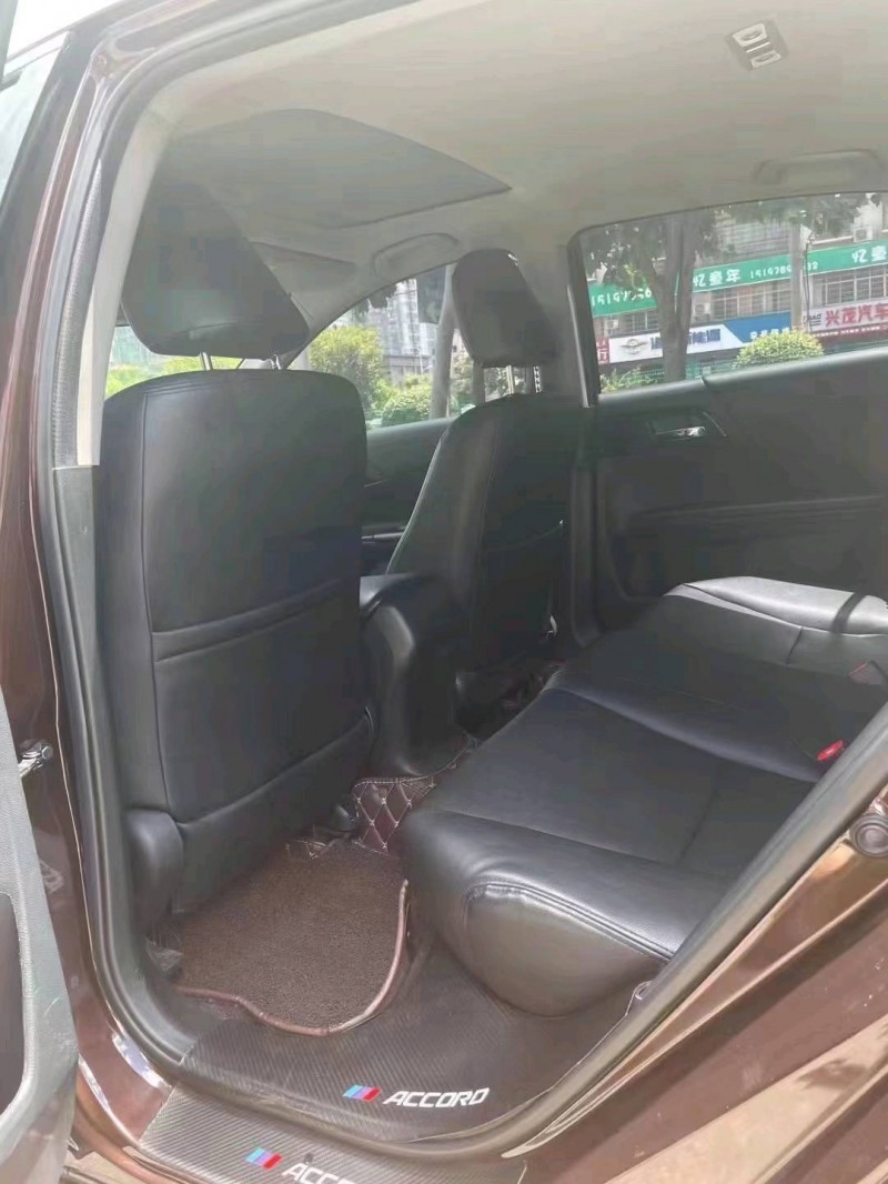 邵阳17年本田雅阁6