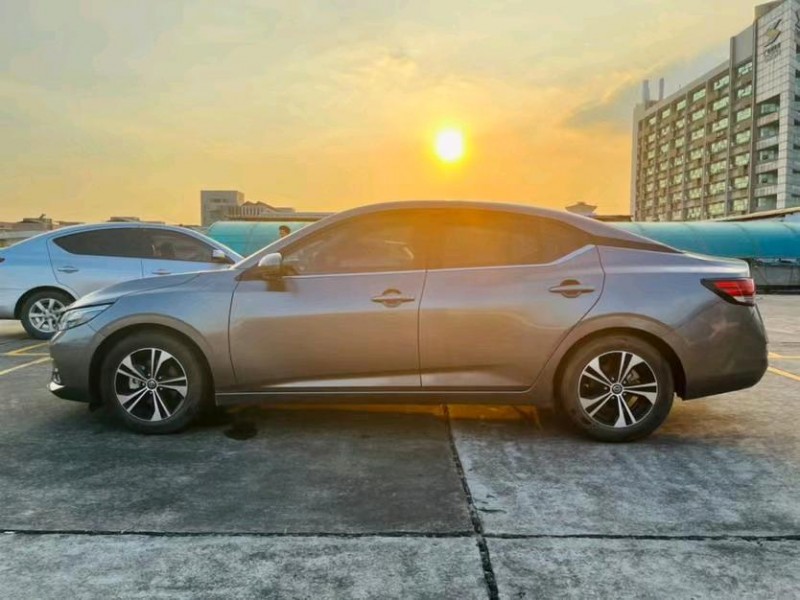 东莞19年日产轩逸7